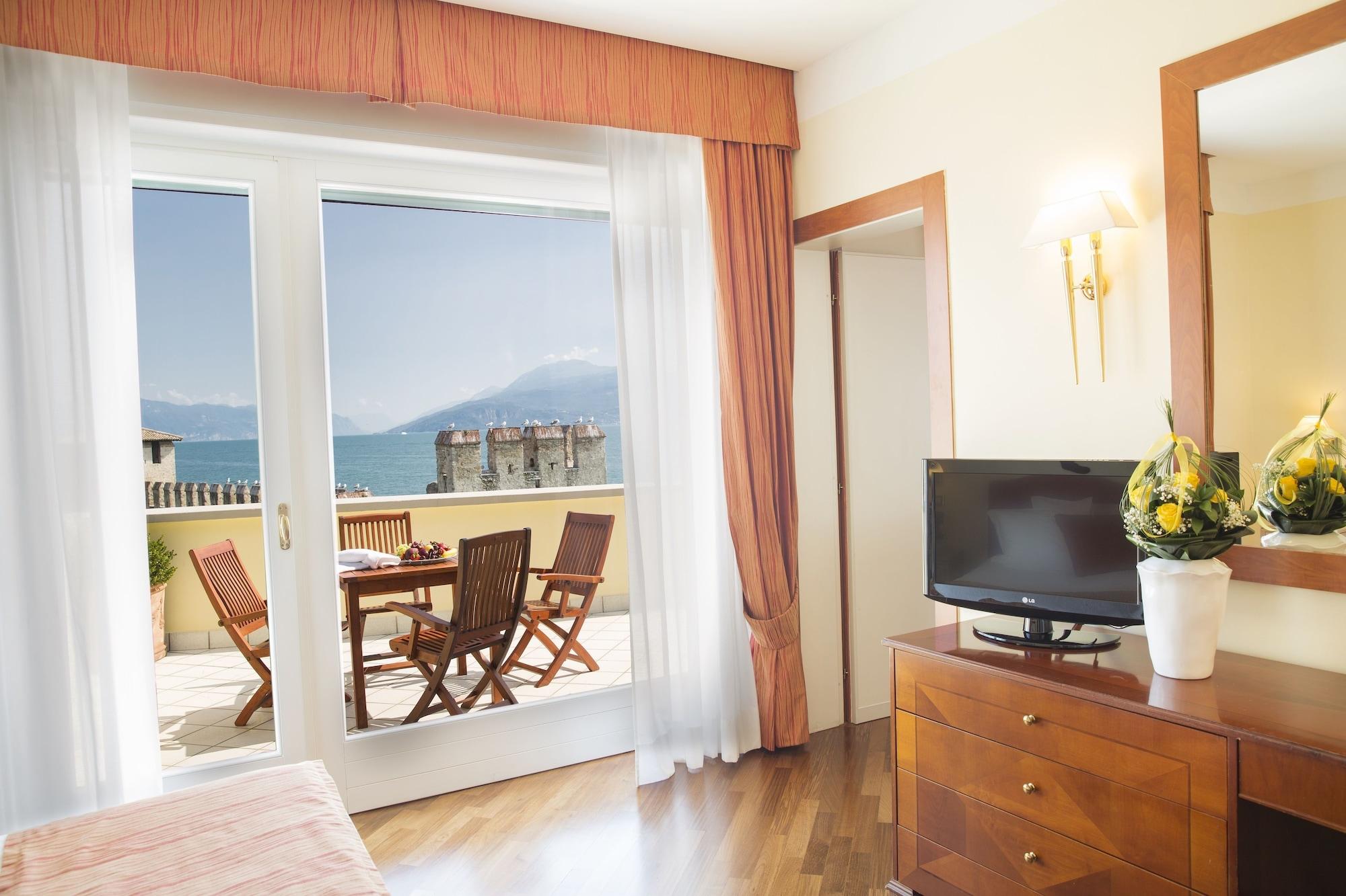 Grand Hotel Terme Sirmione Exterior photo